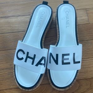 Designer inspired sandals 40/9-9.5